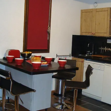 2 Bedrooms 6 Persons Next Slopes Daire
